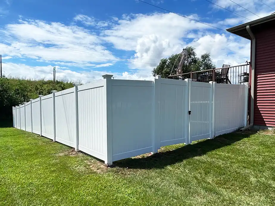 Vinyl Fence Contractor