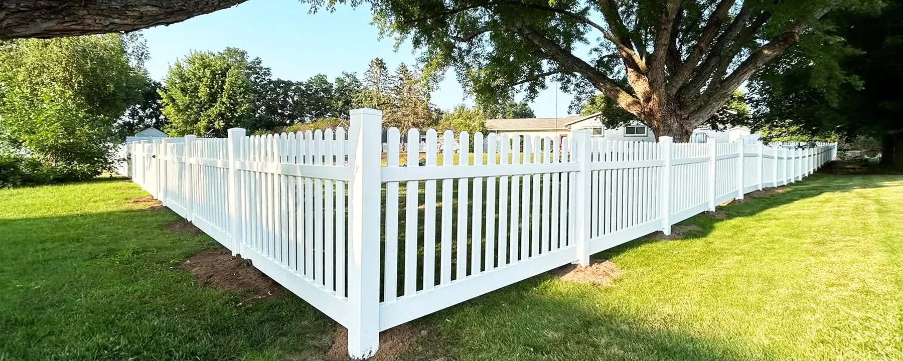 Decorative fence installed by Flyway Fence Co.