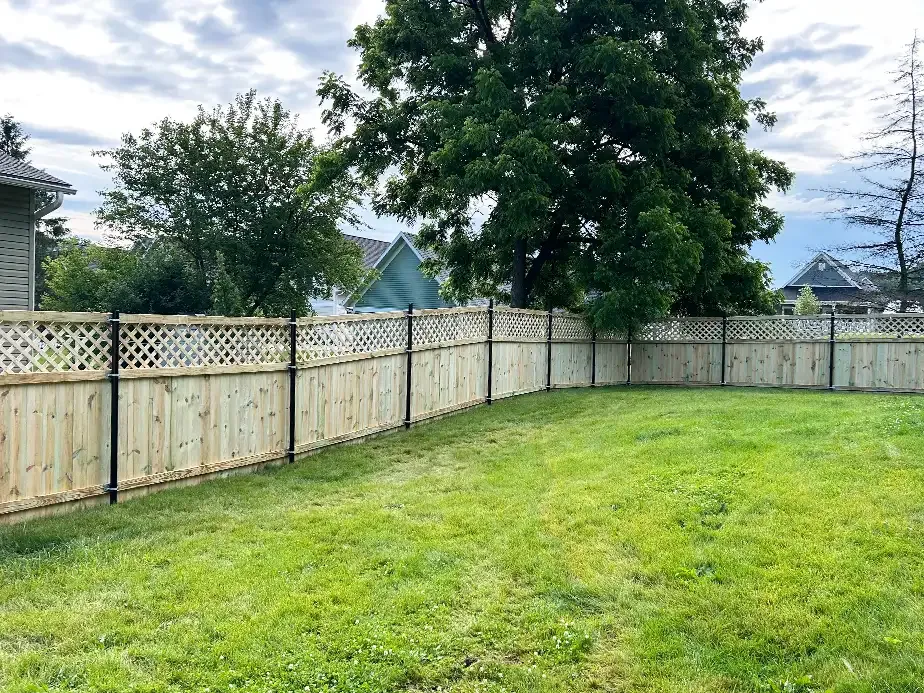 La Crosse, WI Wood Fences