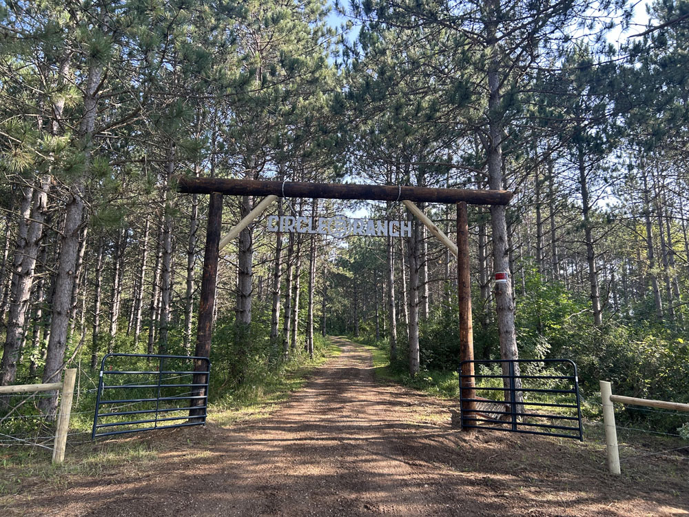 Ranch Header Installation by Flyway Fence Co