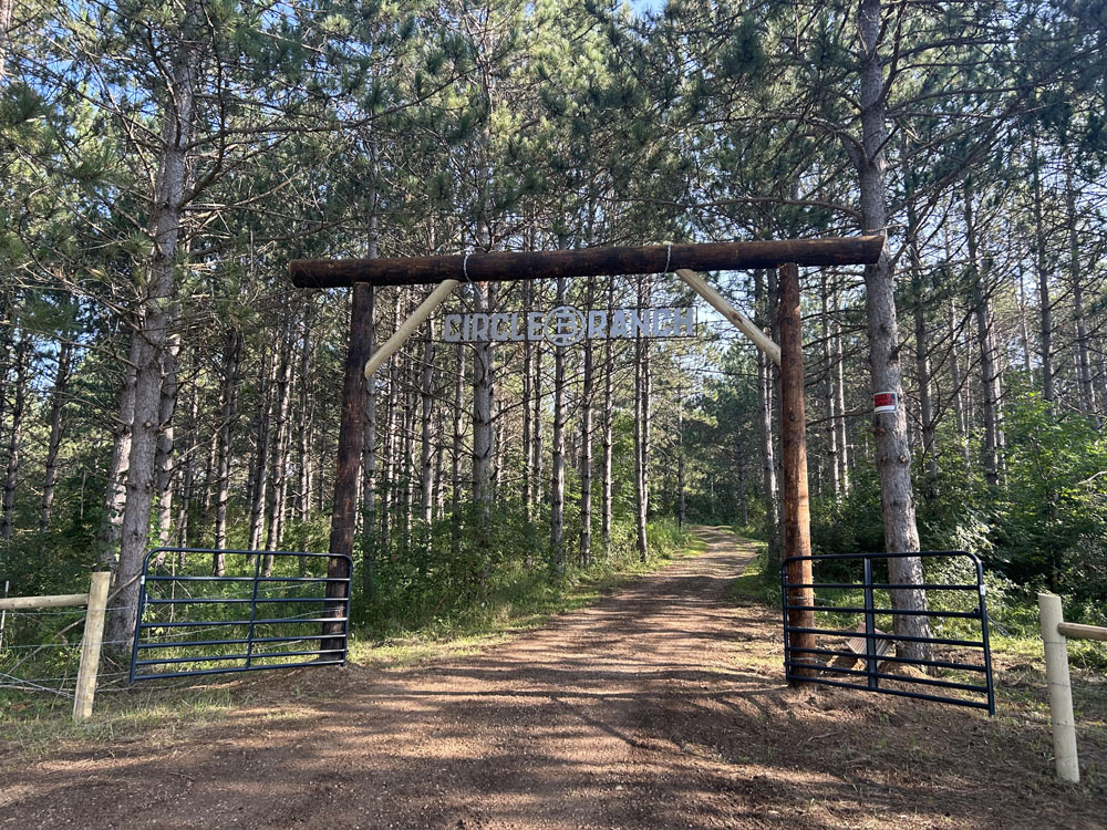 Ranch Header Installation by Flyway Fence Co